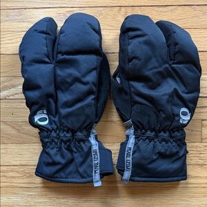 Pearl Izumi M Black Insulated Lobster Cycling Gloves